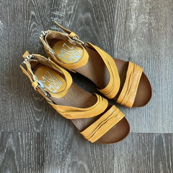 Miz Mooz Cassie leather wedge sandals - Picture 5 of 17